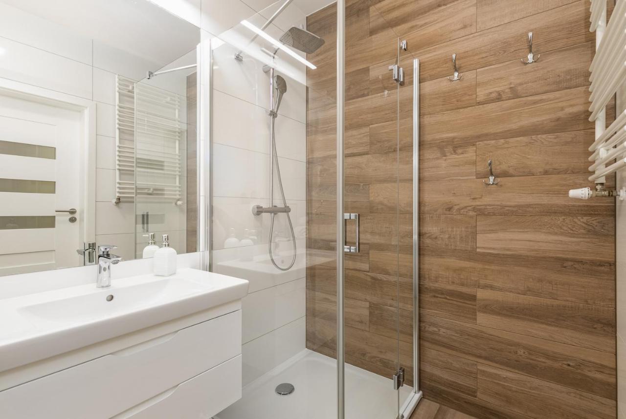 Luxurious Apartment Nadmorskie Tarasy Kolobrzeg By Renters Prestige Exterior foto