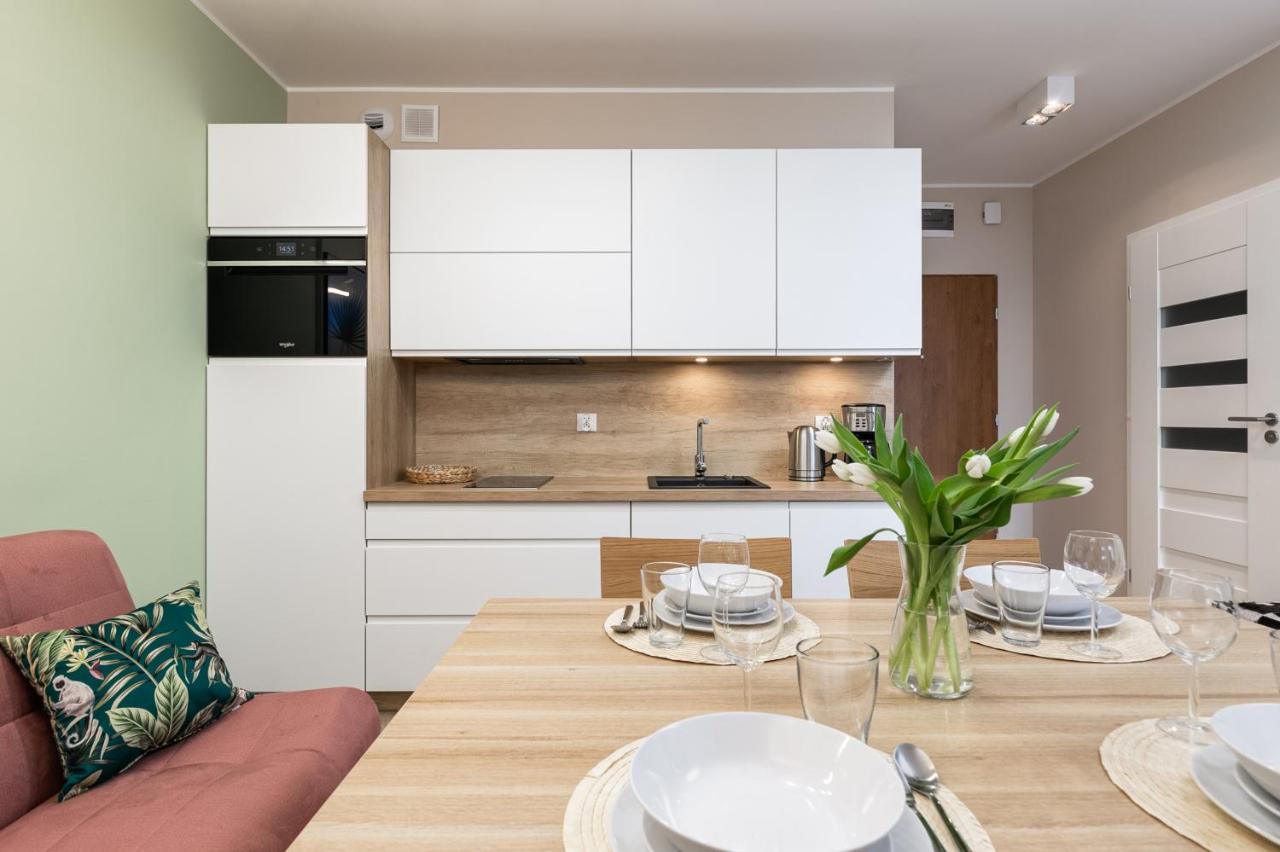 Luxurious Apartment Nadmorskie Tarasy Kolobrzeg By Renters Prestige Exterior foto