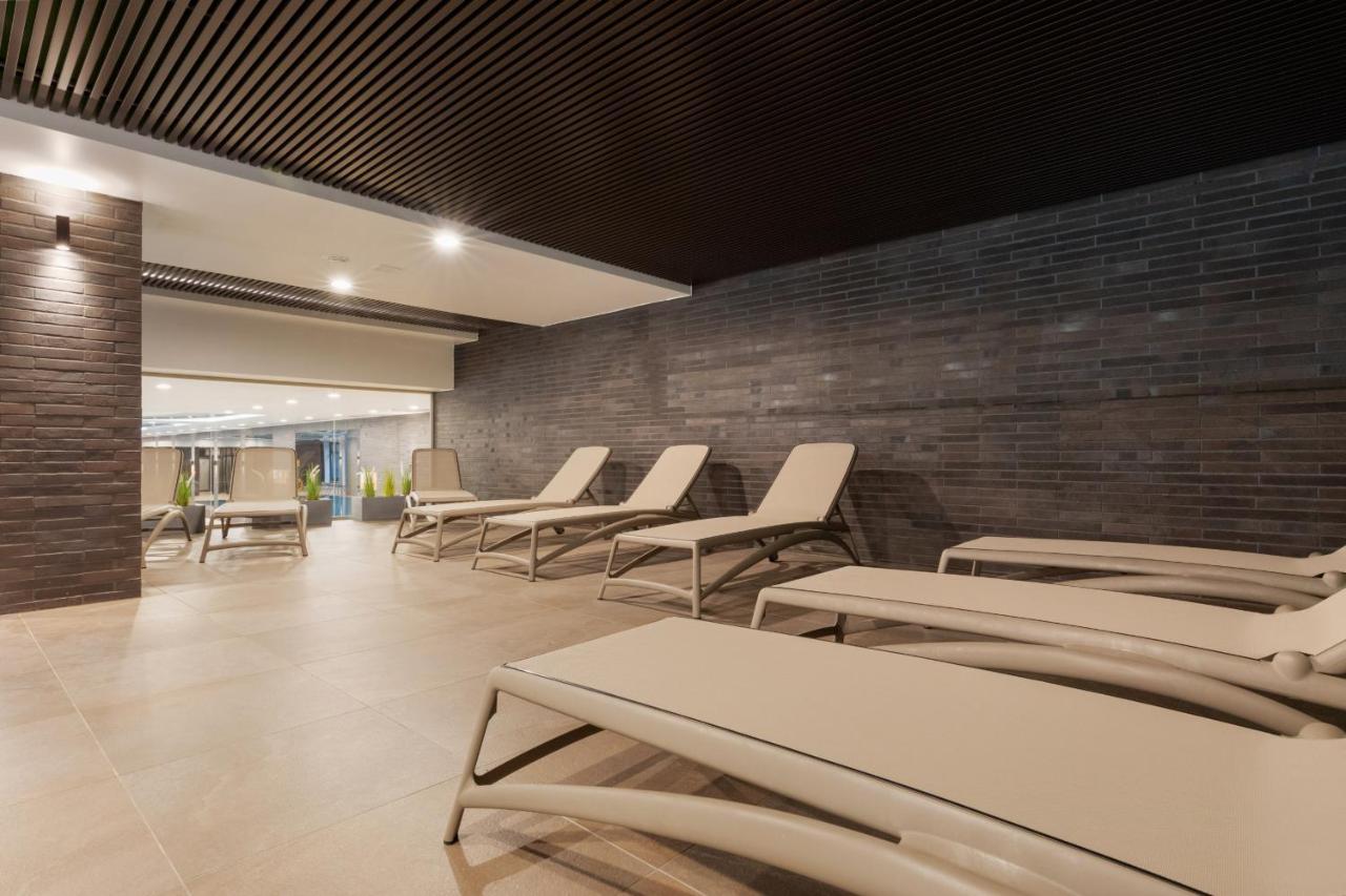 Luxurious Apartment Nadmorskie Tarasy Kolobrzeg By Renters Prestige Exterior foto